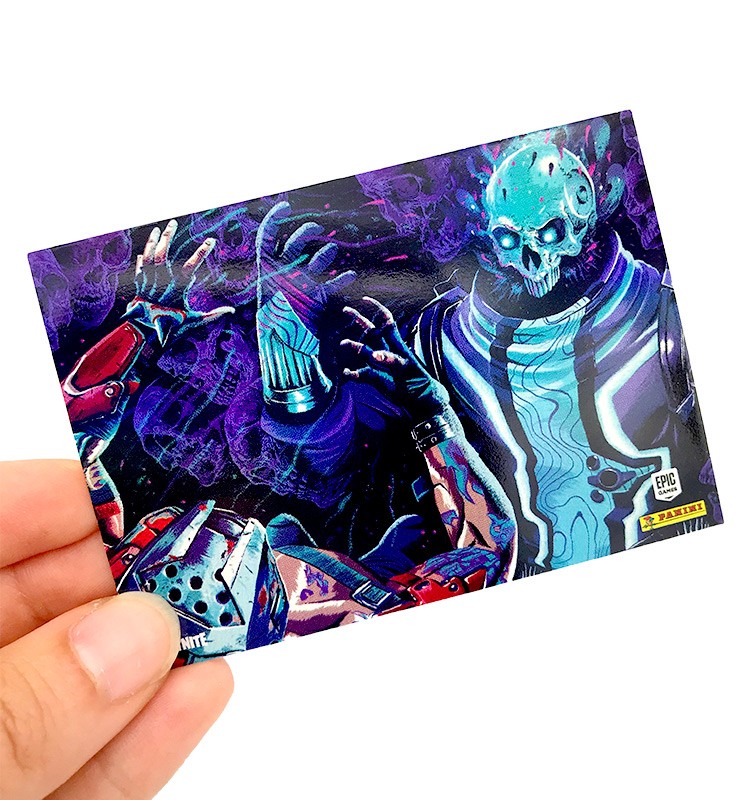 Fortnite Reloaded Trading Cards - Beispiel für Special Cards - Poster Cards mit Rainbow Foil Oberfläche