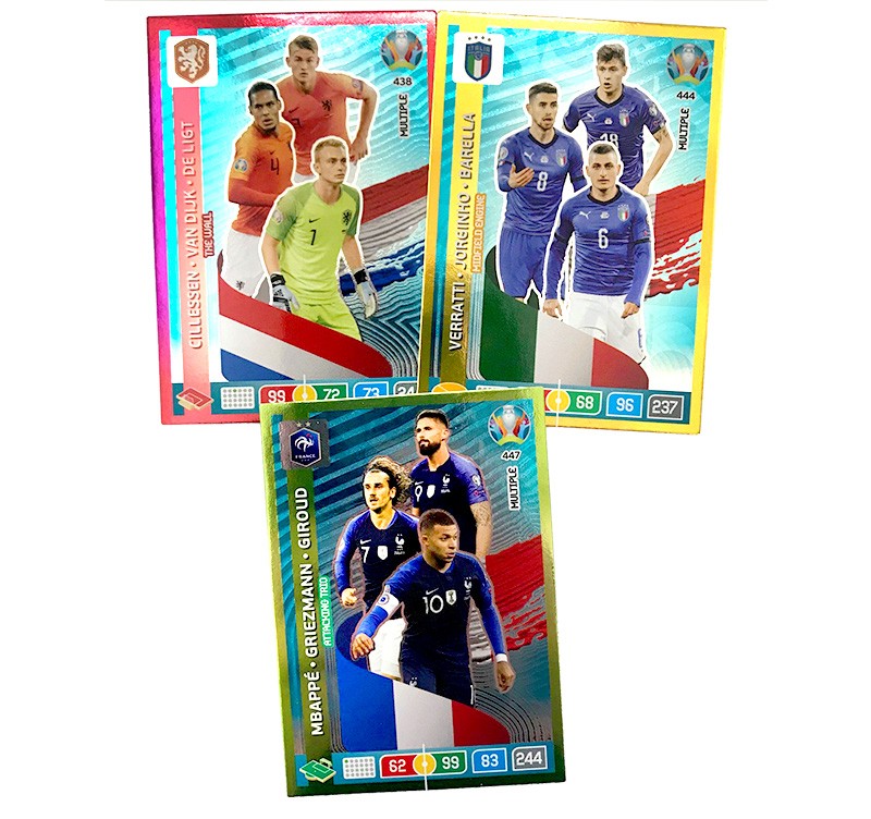 Abbildung von drei Special Cards Multiple der UEFA Euro 2020 Adrenalyn XL